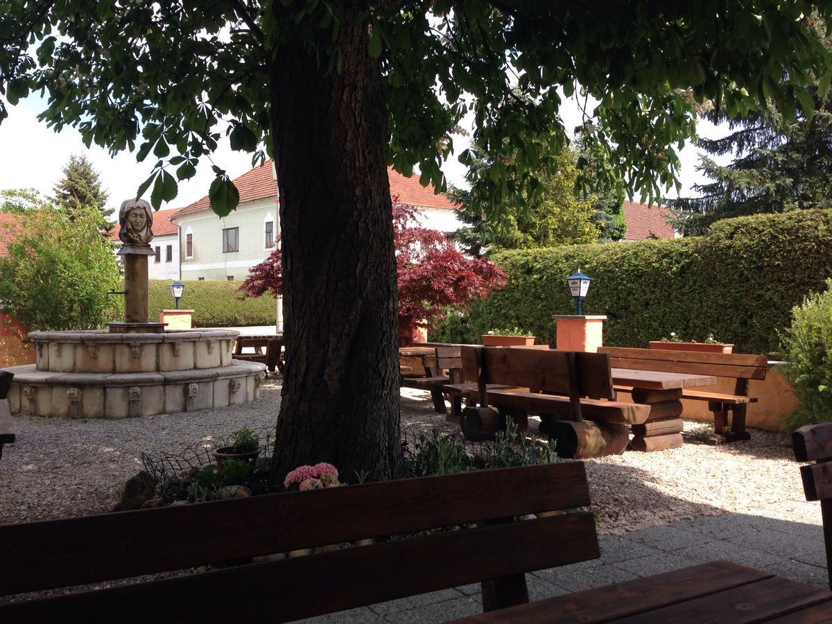 Gasthaus Marienhof Kirchdorf am Inn エクステリア 写真